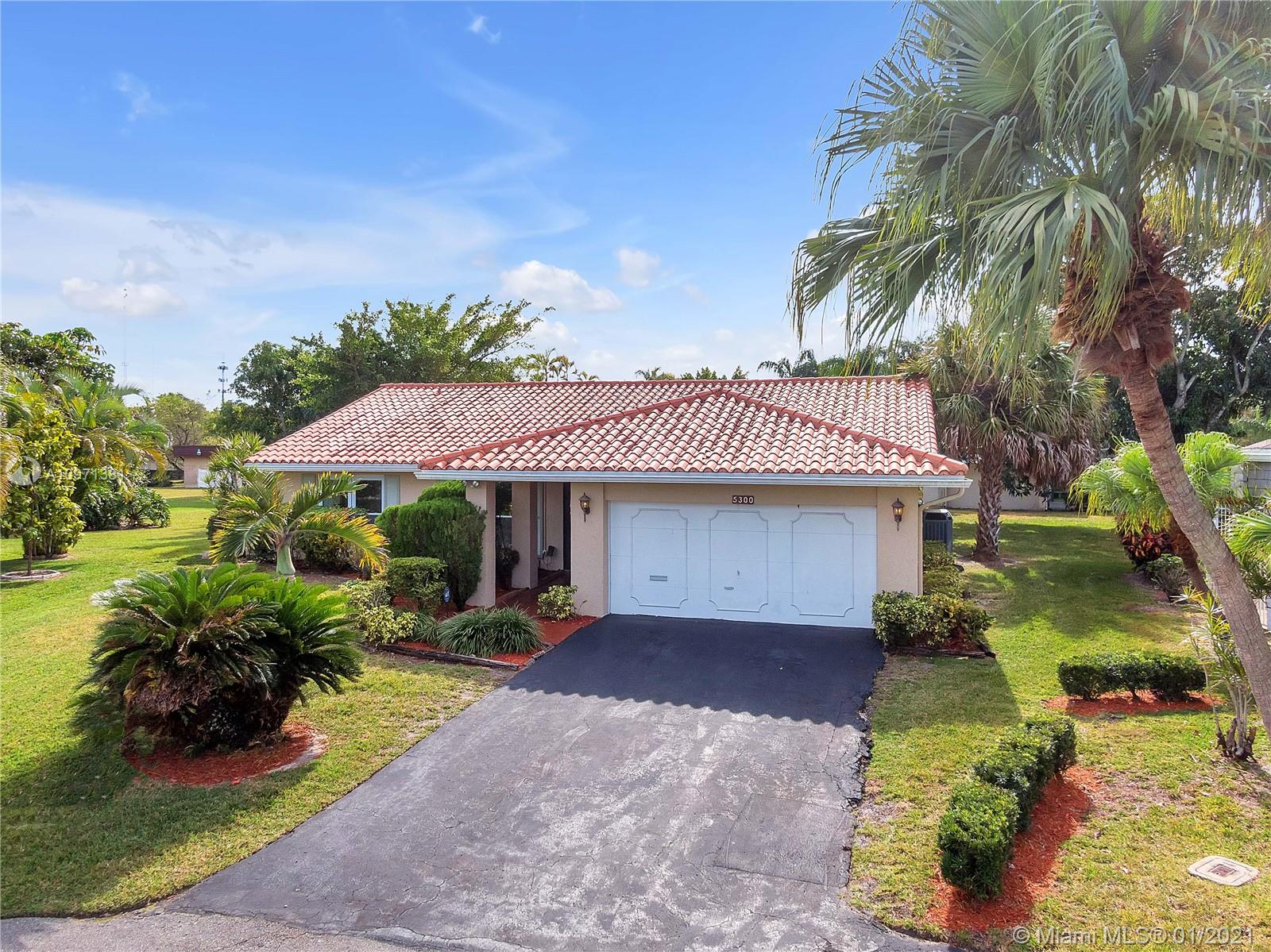 Tamarac, FL 33319,5300 Mango Cir