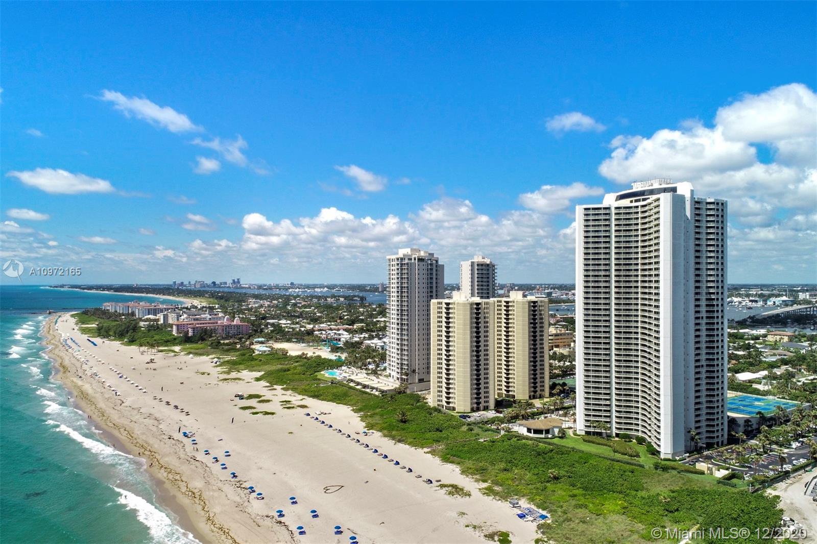 Riviera Beach, FL 33404,3000 N Ocean Dr #19H