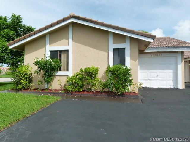 7940 NW 37th Dr, Coral Springs, FL 33065