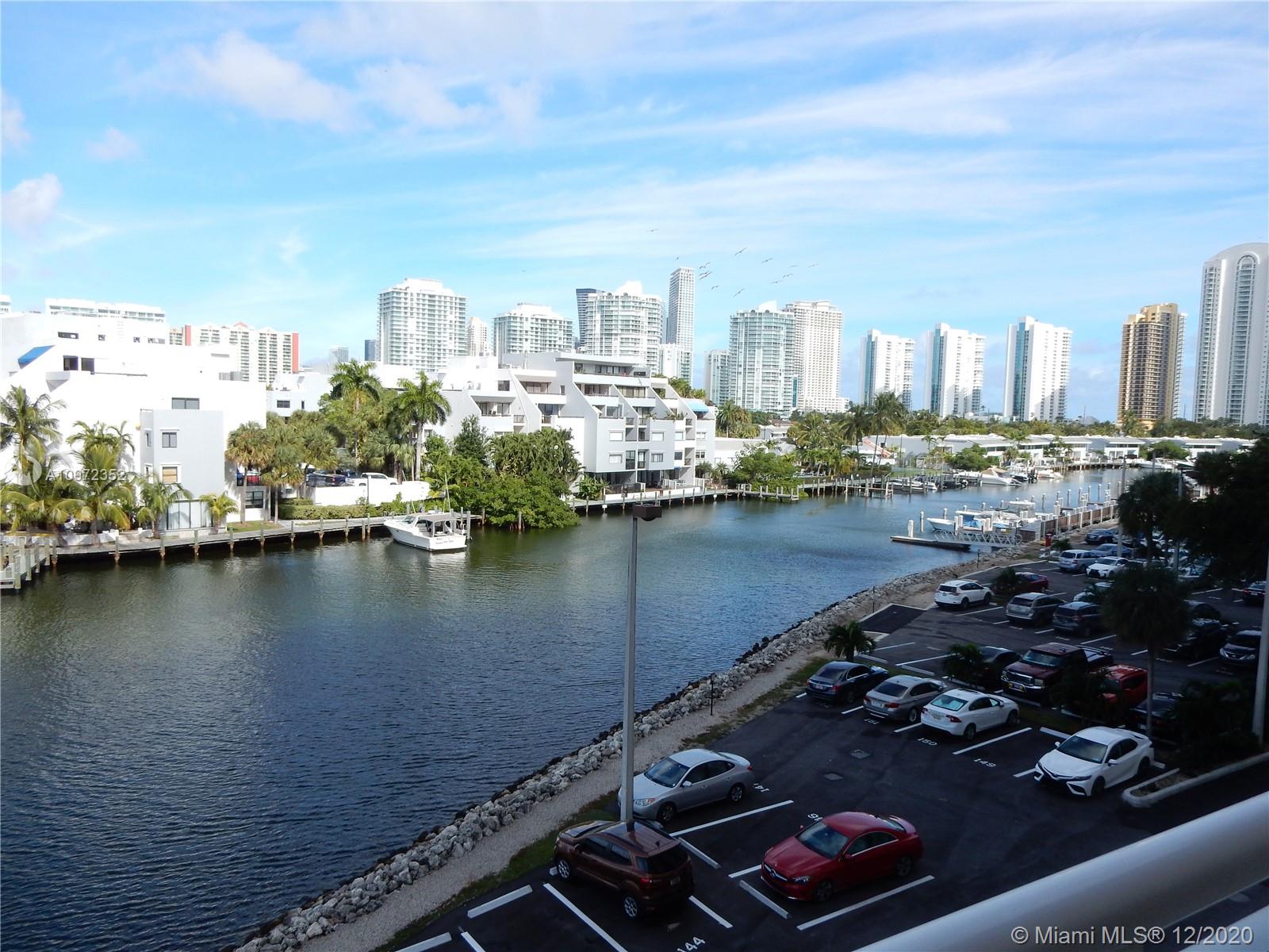 Sunny Isles Beach, FL 33160,400 Kings Point Dr #411