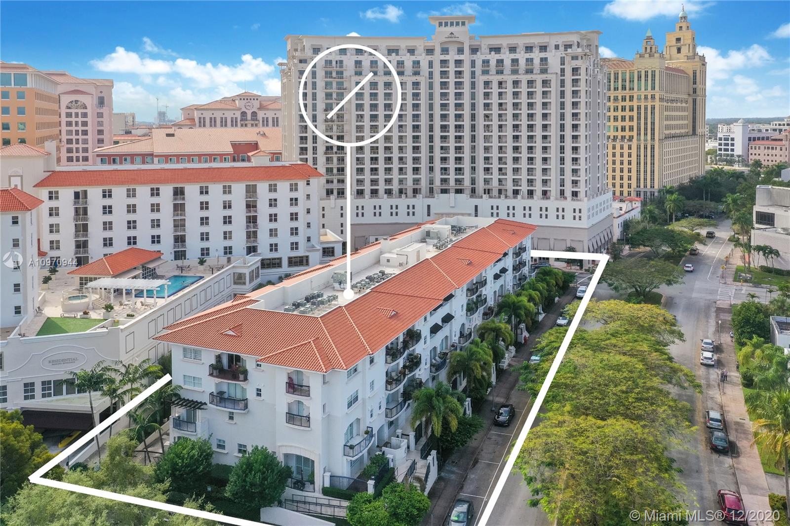 Coral Gables, FL 33134,50 Alhambra Cir #106