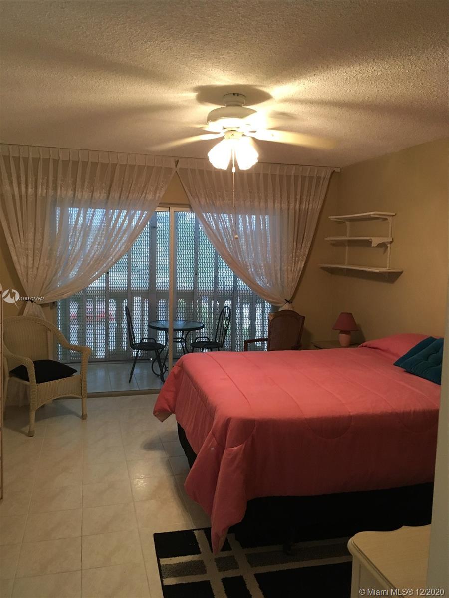 Hallandale Beach, FL 33009,215 SE 3rd Ave #304D