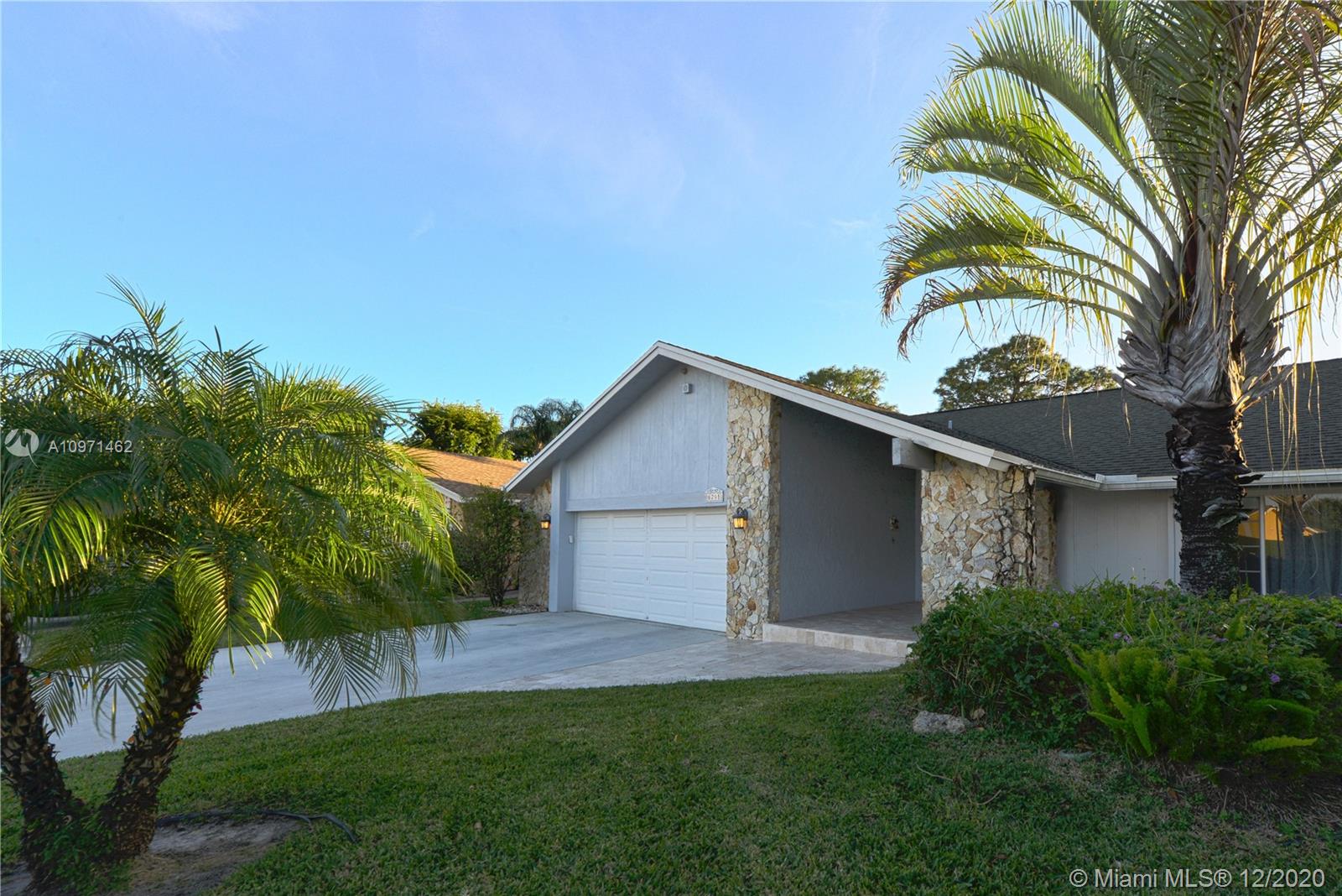 Boca Raton, FL 33433,6791 W Hollandaire Dr W