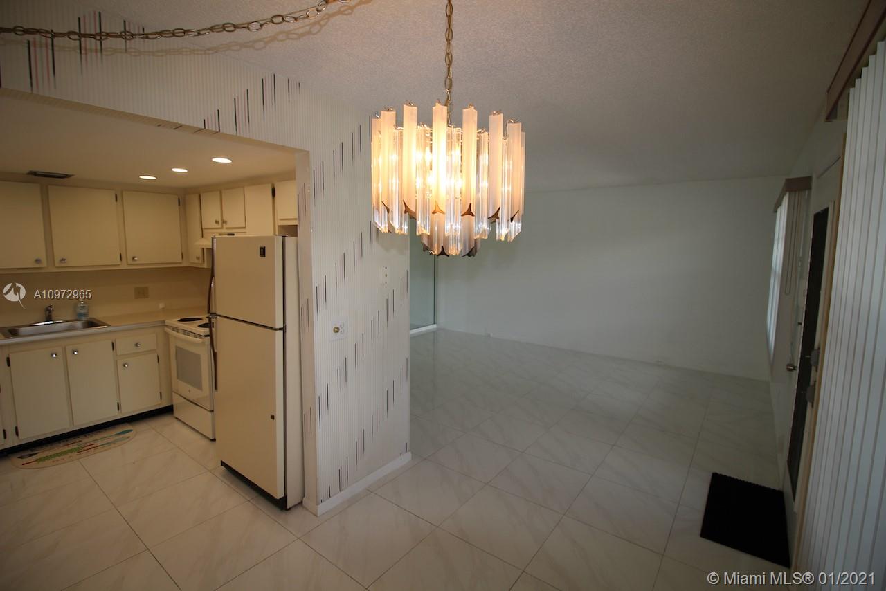 Pembroke Pines, FL 33027,13250 SW 7th Ct #207L