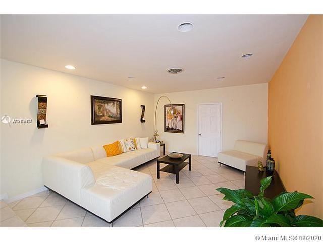 Miami, FL 33176,9700 SW 106th Ct