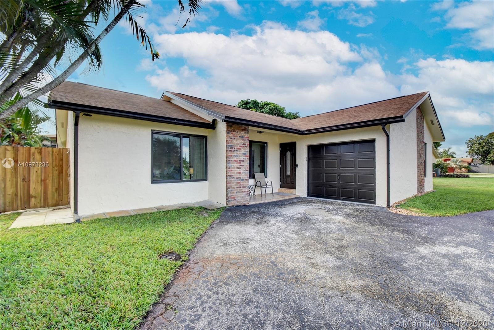 8580 Johnson St, Pembroke Pines, FL 33024