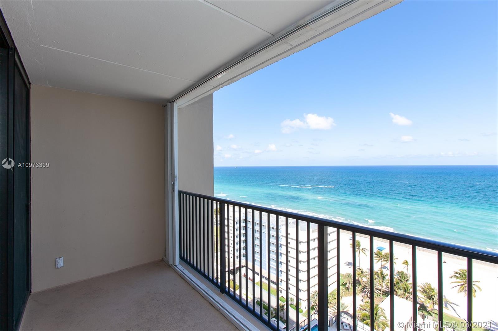 Hollywood, FL 33019,2101 S Ocean Dr #1802