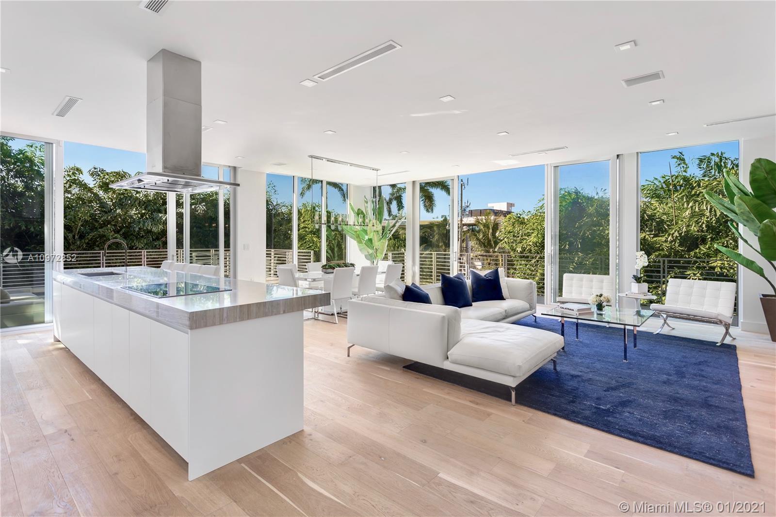 Photo 1 of 425 Dilido Dr in Miami Beach - MLS A10972852