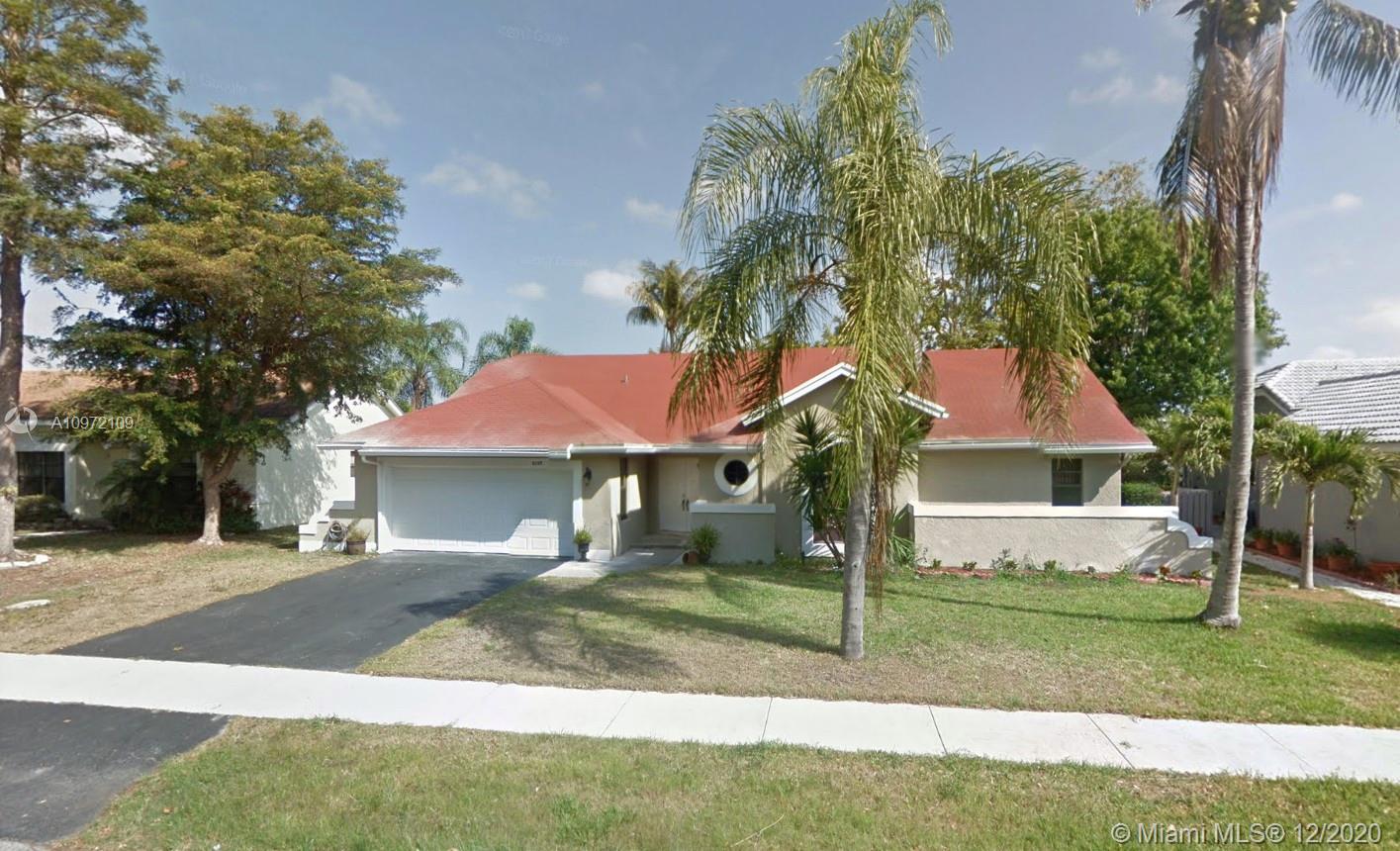 5157 NW 52nd St, Coconut Creek, FL 33073