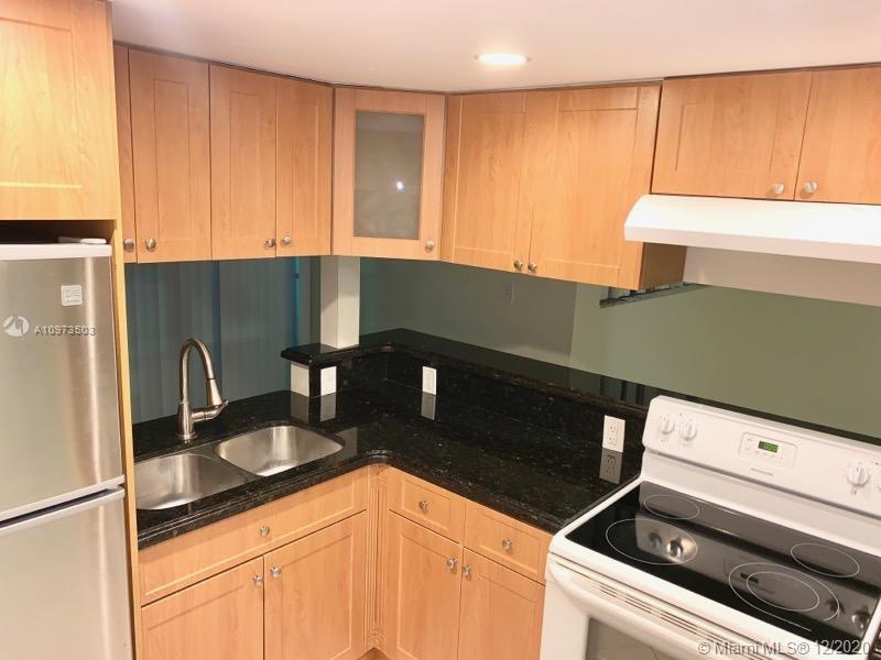 Miami, FL 33174,9431 SW 4 St #203-7
