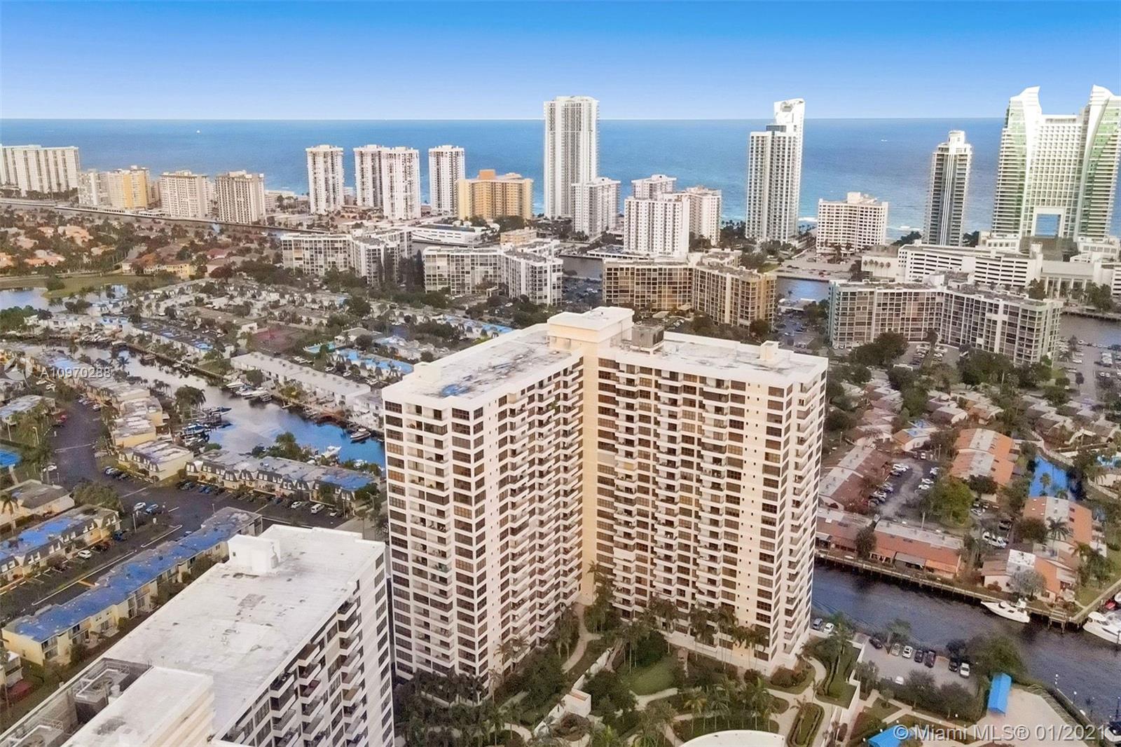 Hallandale Beach, FL 33009,2500 Parkview Dr #1612