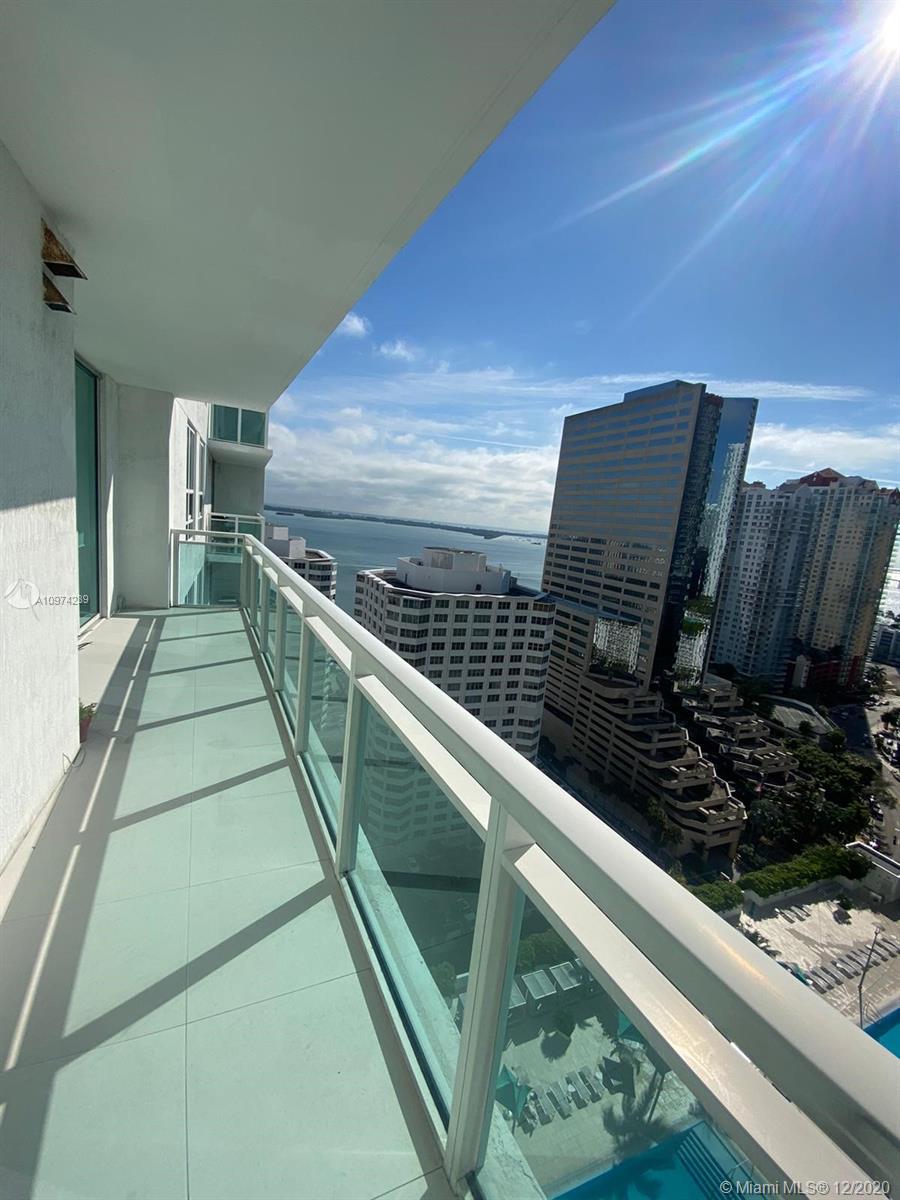 Miami, FL 33131,950 Brickell Bay Dr #2307