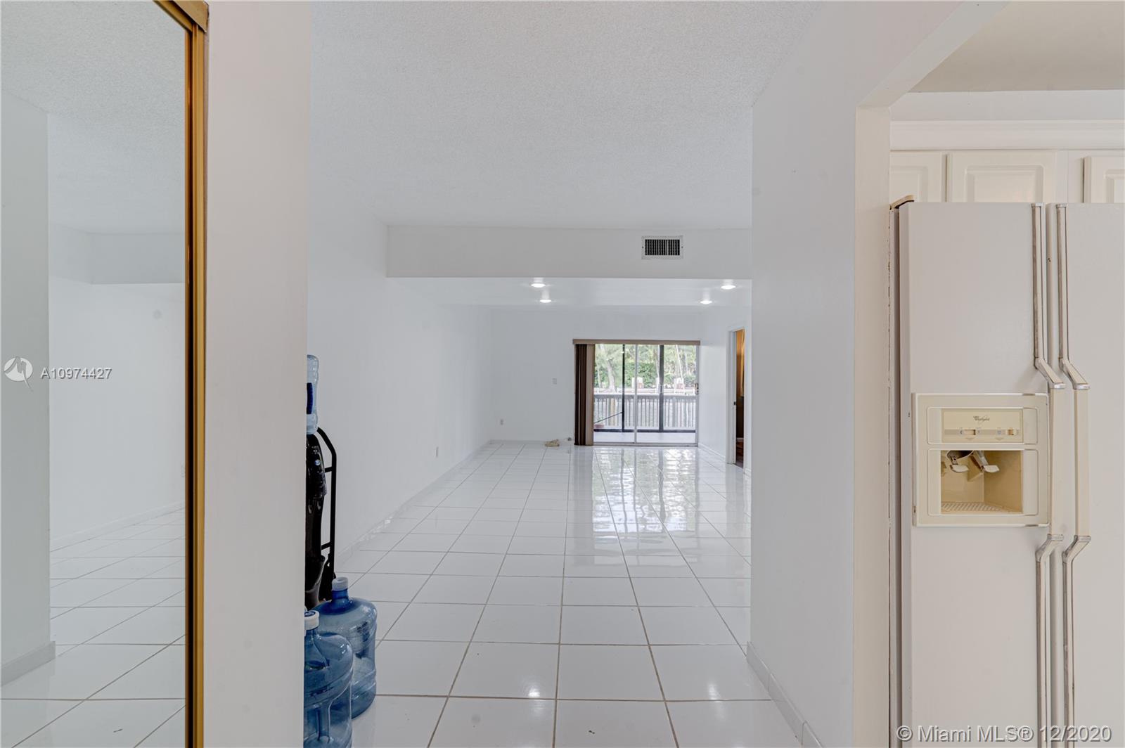 North Miami Beach, FL 33160,3745 NE 171st St #45