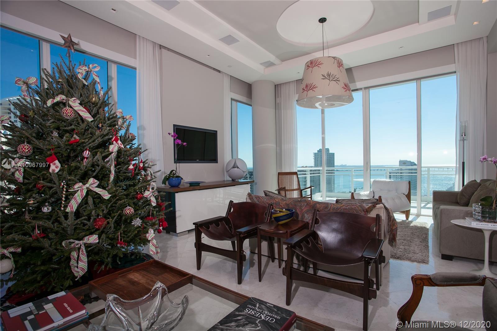 Miami, FL 33131,900 Brickell Key Blvd #1904