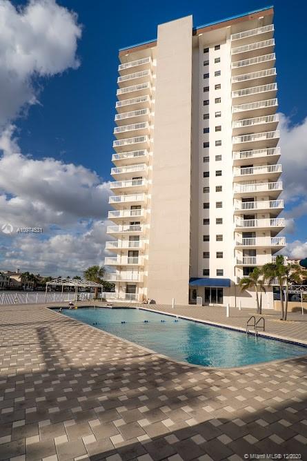 Hollywood, FL 33019,1600 S Ocean Dr #16B