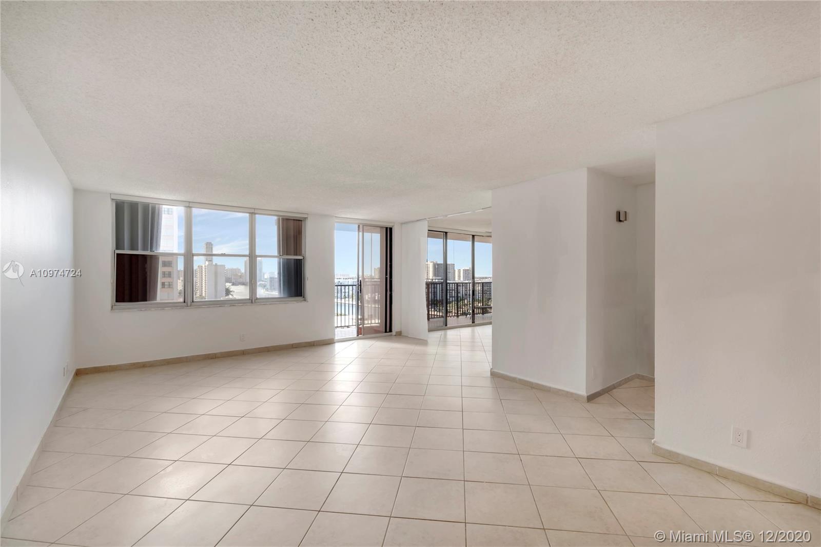 Hollywood, FL 33019,2101 S Ocean Dr #1207