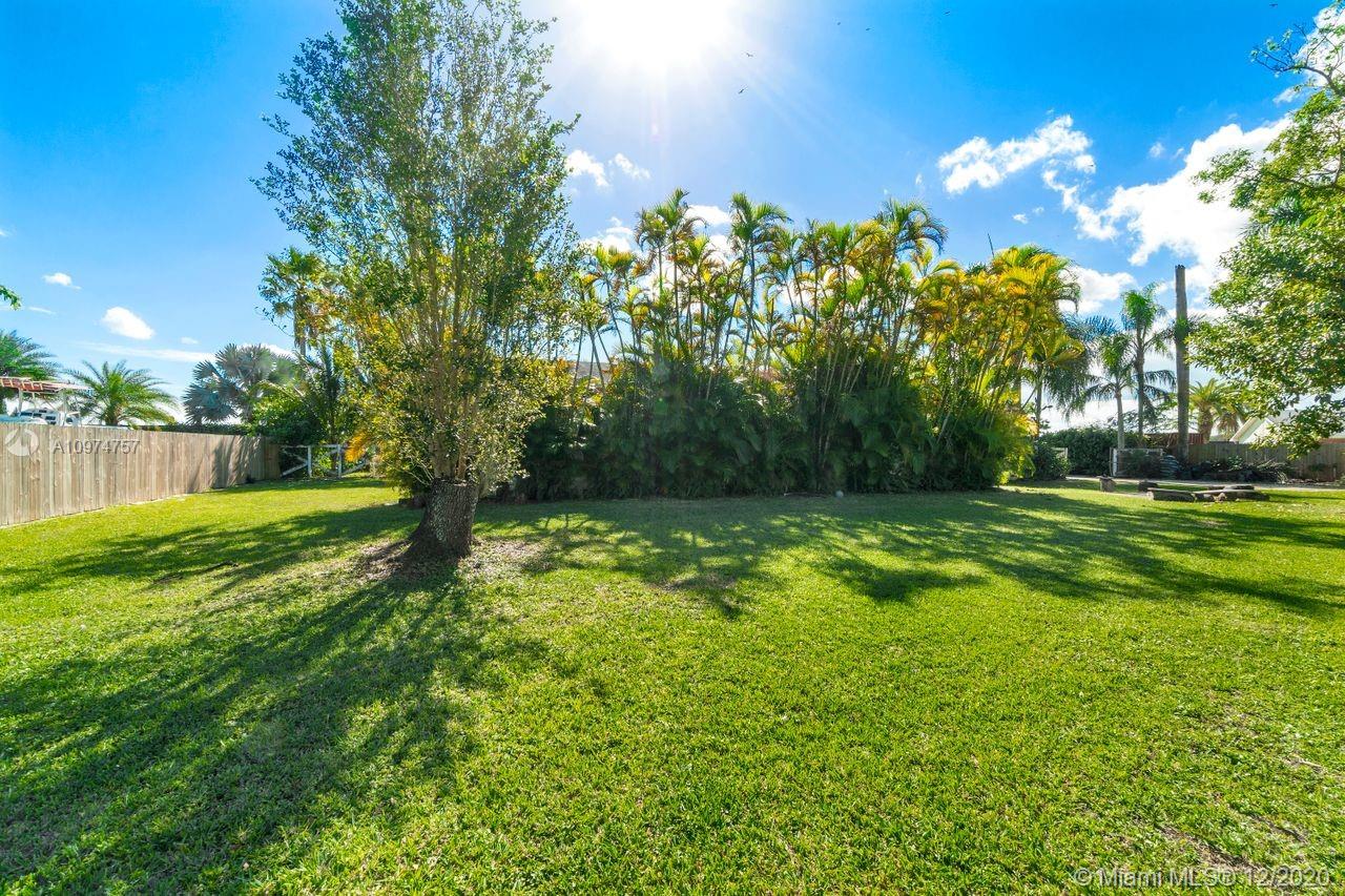 Homestead, FL 33031,18445 SW 268th St