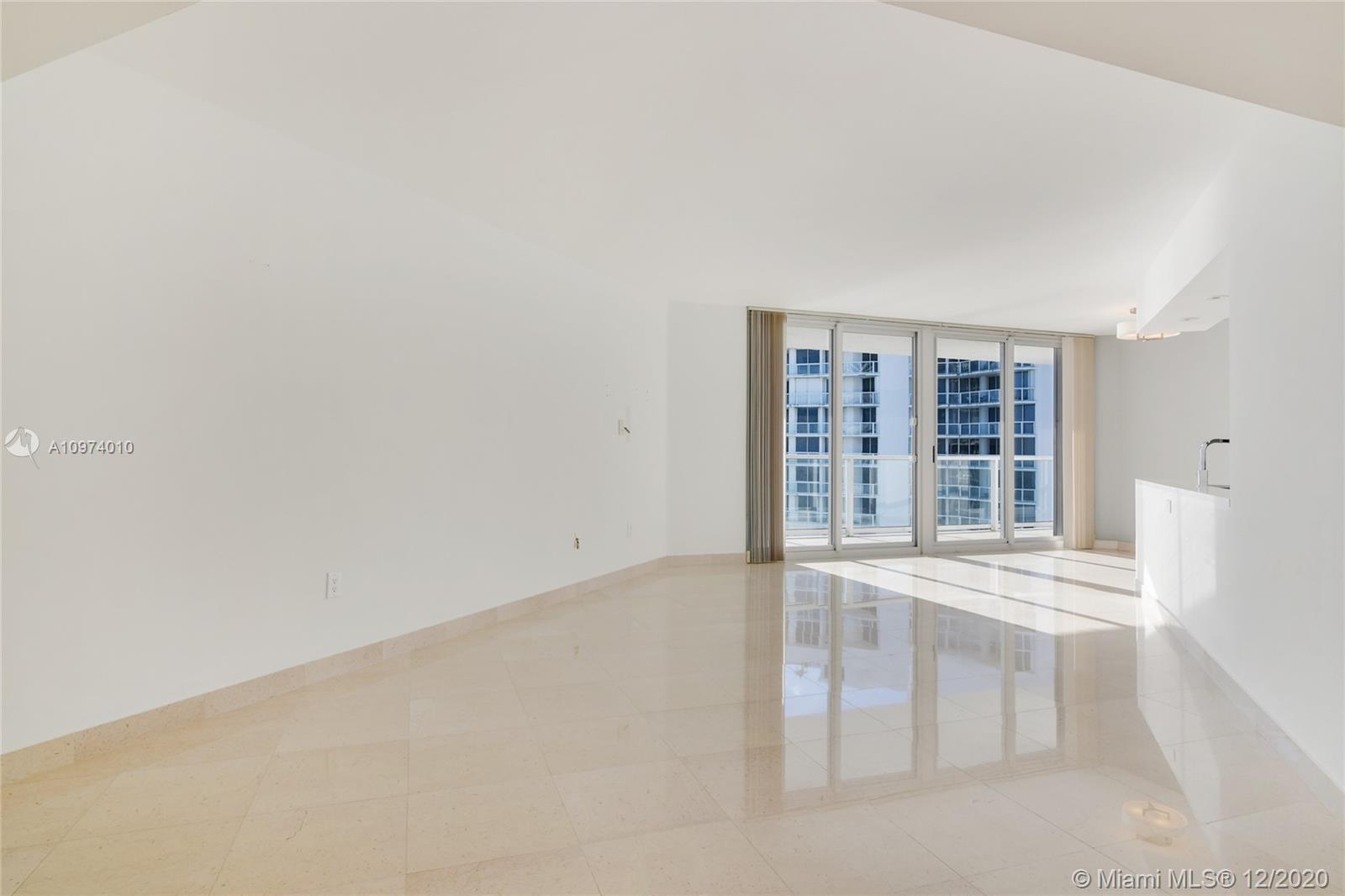 Sunny Isles Beach, FL 33160,16445 Collins Ave #2422