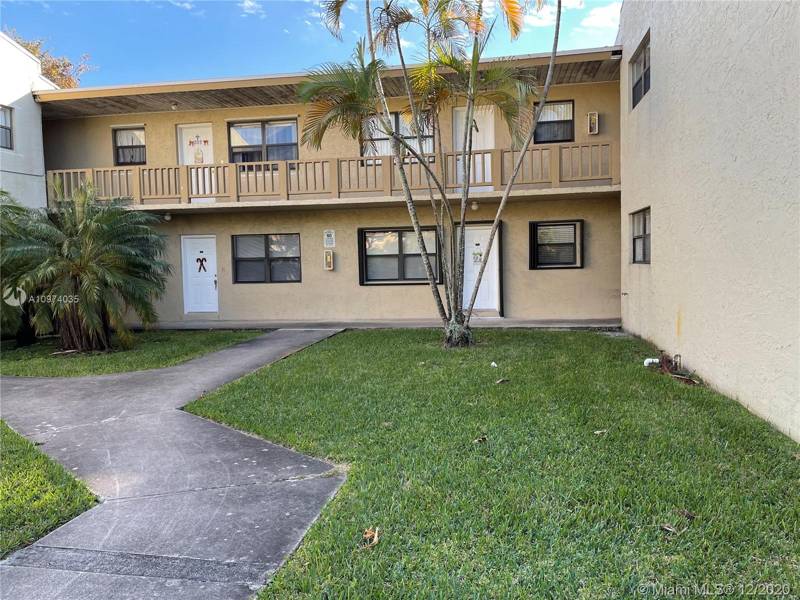 Cutler Bay, FL 33190,10370 SW 220th St #202