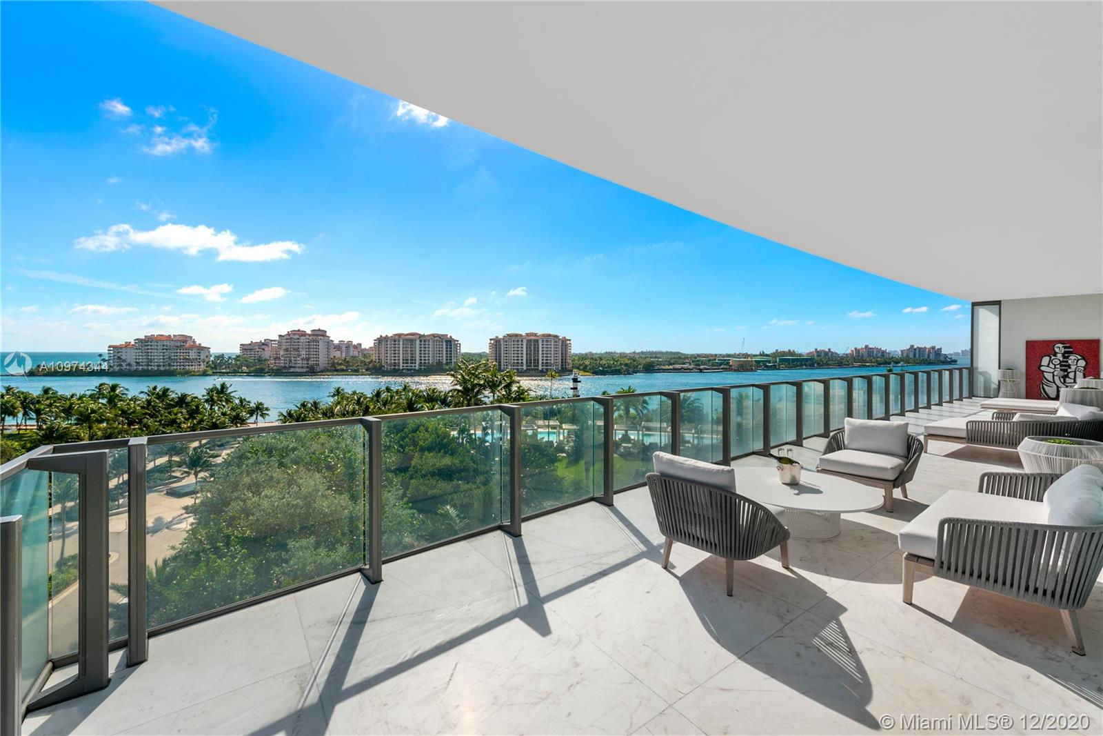 800 S Pointe Dr #701, Miami Beach, FL 33139