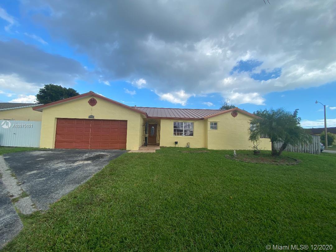 25863 SW 123rd Pl, Homestead, FL 33032