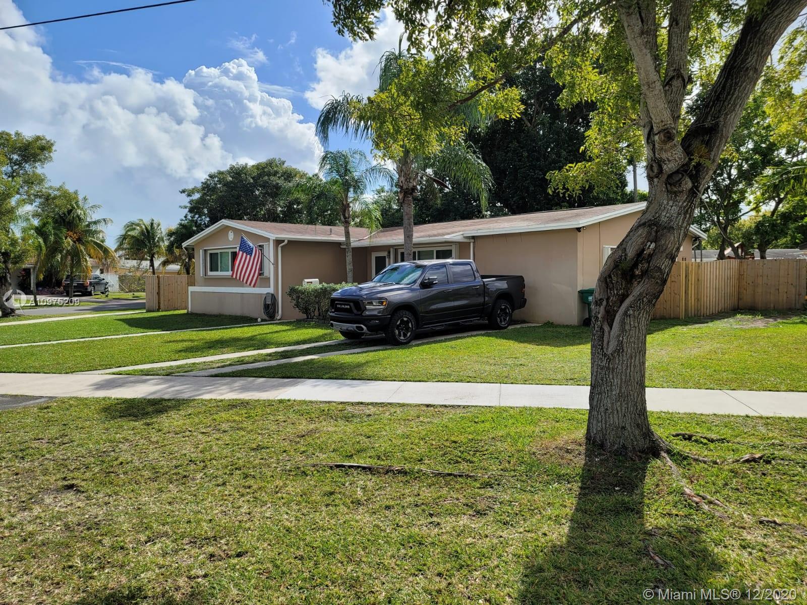 Cutler Bay, FL 33157,9220 Cutler Ridge Dr