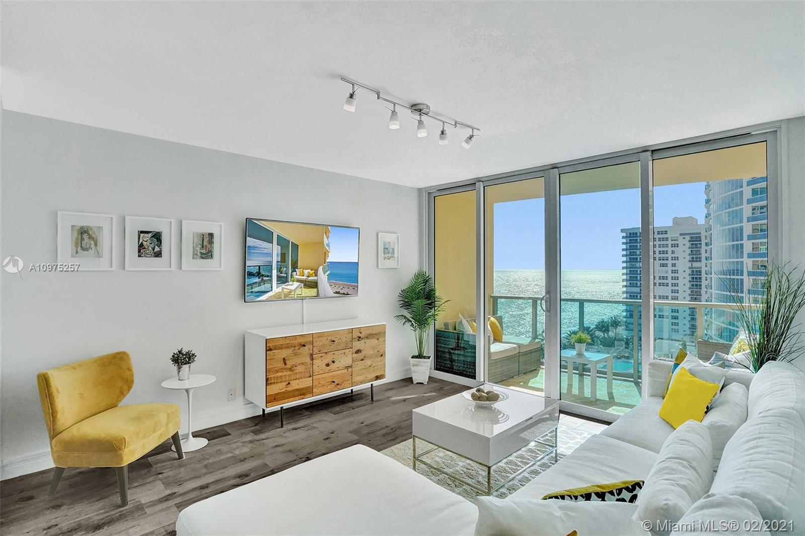 Hollywood, FL 33019,2501 S Ocean Dr #1216