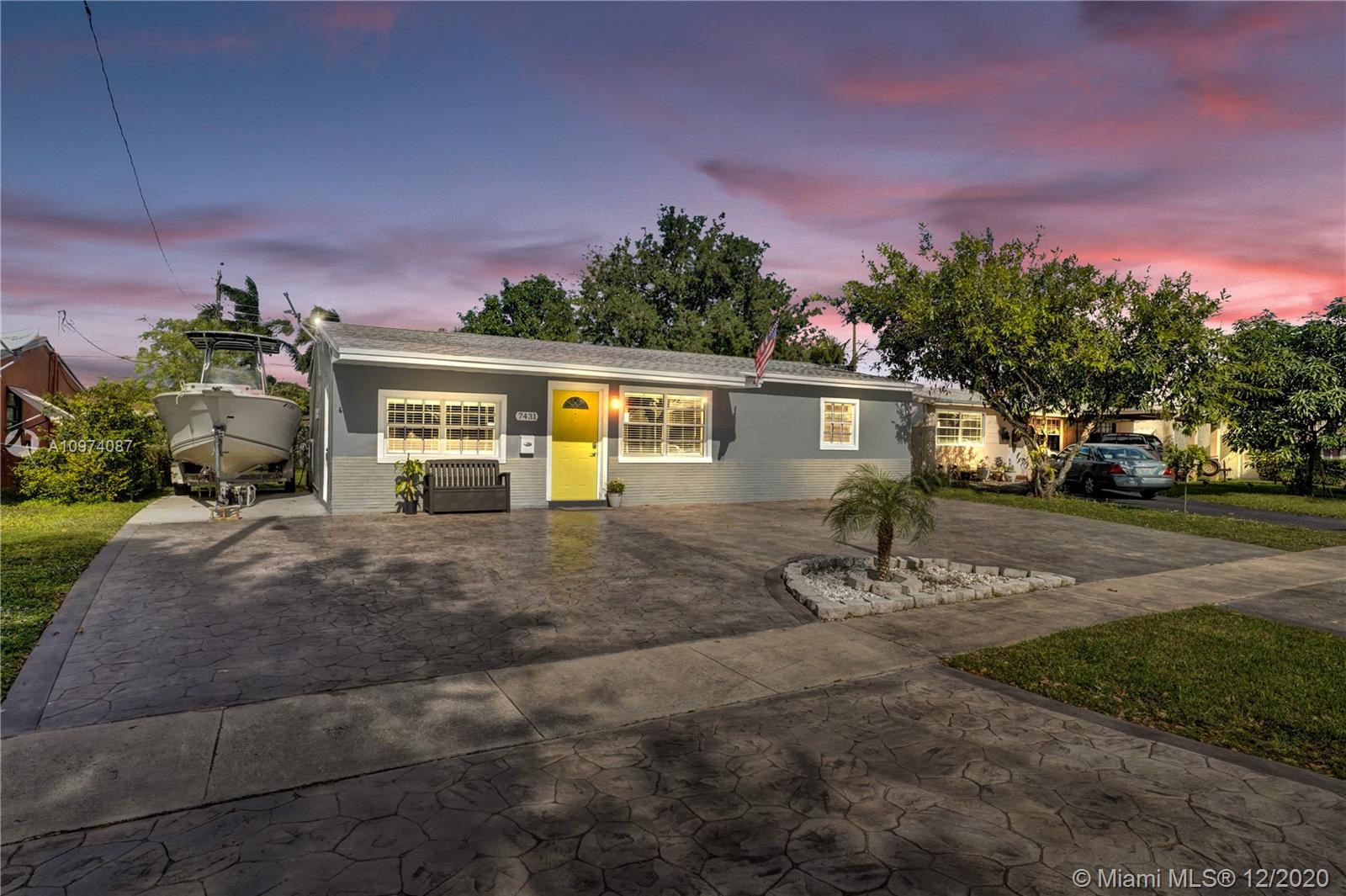 7431 Pierce St, Hollywood, FL 33024