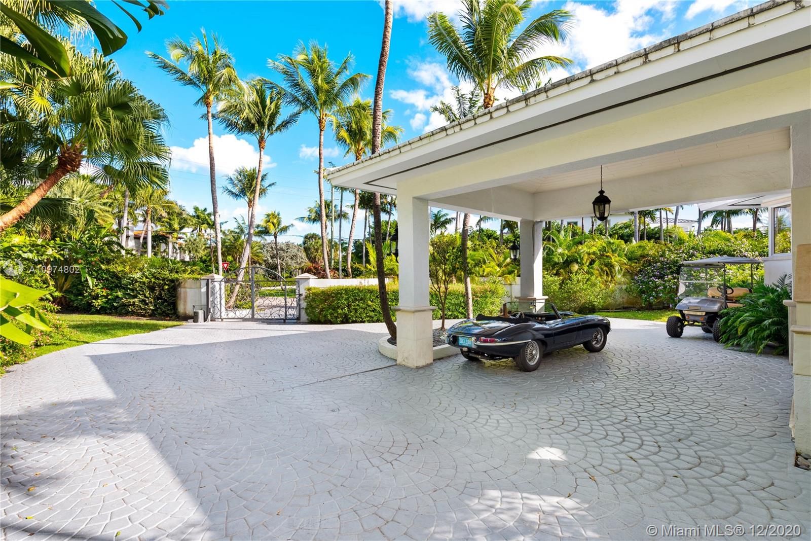 Key Biscayne, FL 33149,425 W Mashta Dr