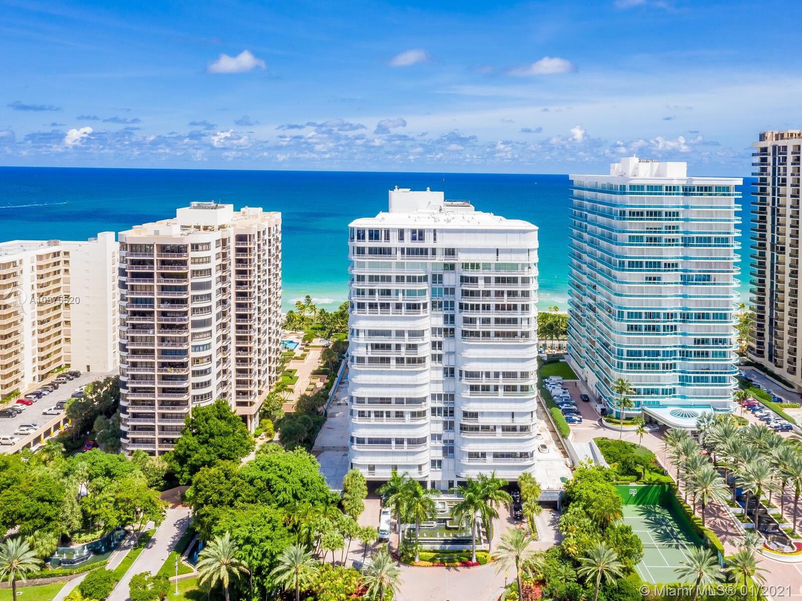 Bal Harbour, FL 33154,10155 Collins Ave #402