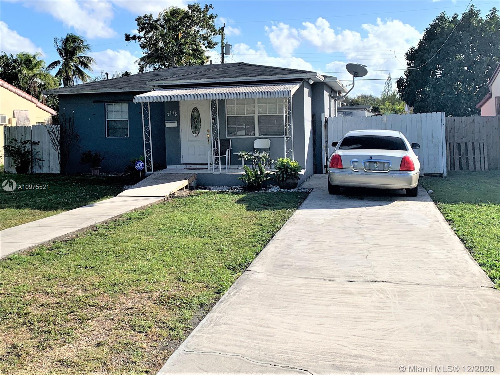 2438 Harding St, Hollywood, FL 33020