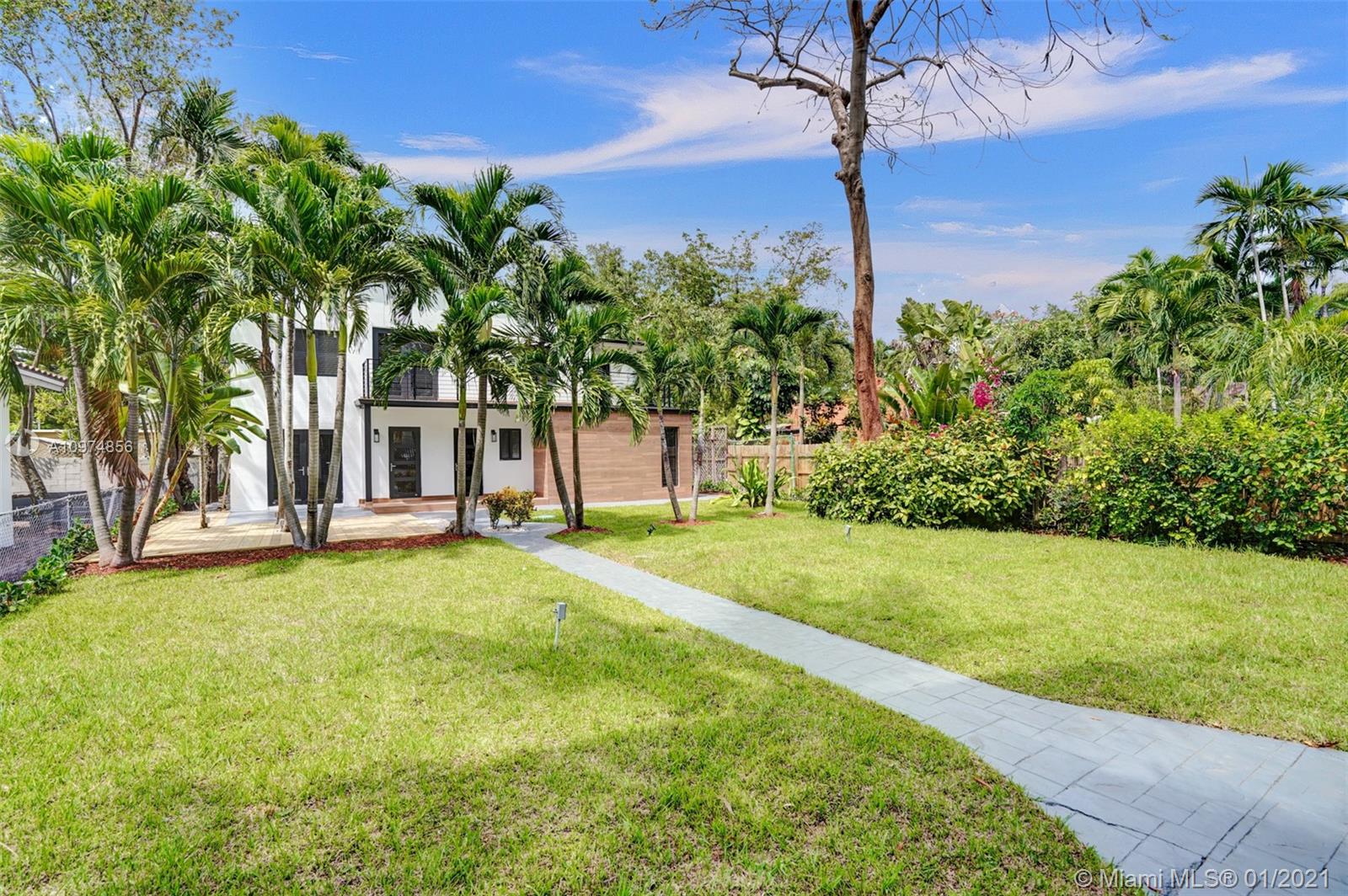 Residential for sale in Coconut Grove, Florida, A10974856