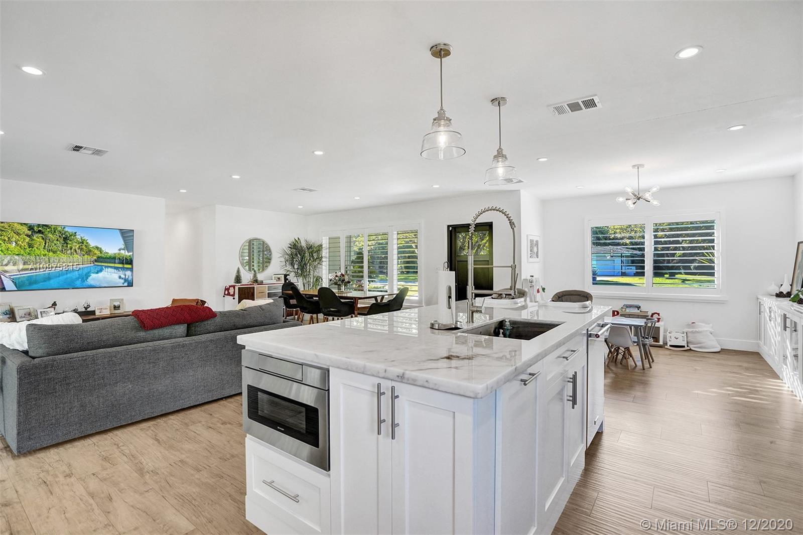 Miami, FL 33143,7425 SW 70th Ter