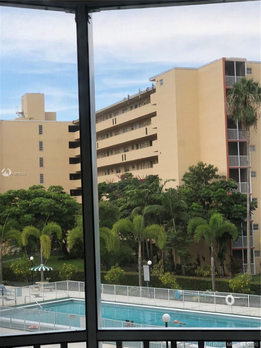 1750 NE 191st St 303-1, Miami, FL 33179