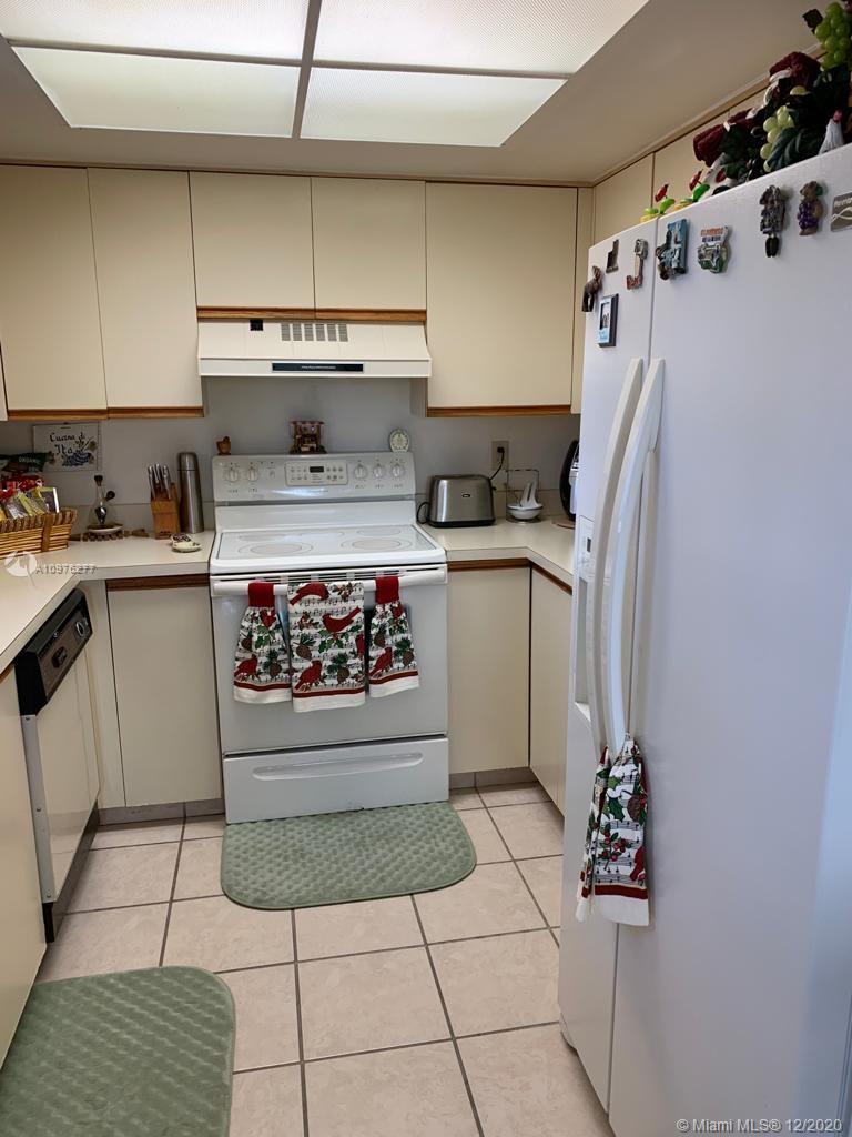 Stuart, FL 34997,570 SW South River Dr #207