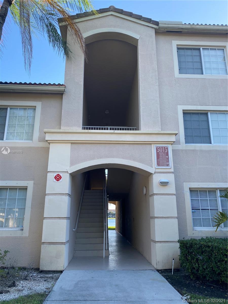 5015 Wiles Rd #304, Coconut Creek, FL 33073