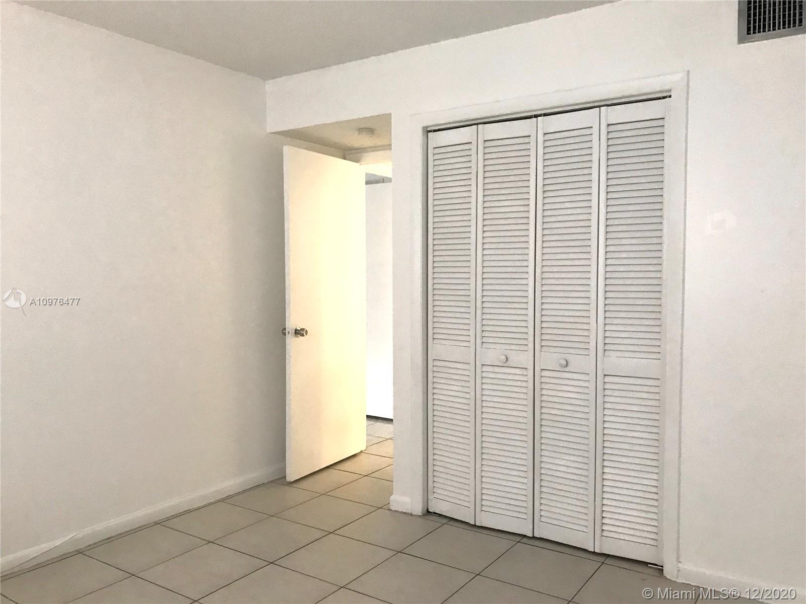 Hollywood, FL 33020,2530 Pierce St #107