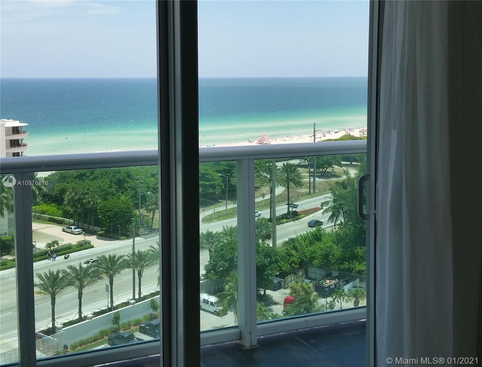 Sunny Isles Beach, FL 33160,100 Bayview Dr #1407