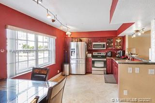 Hollywood, FL 33019,349 Virginia St #4