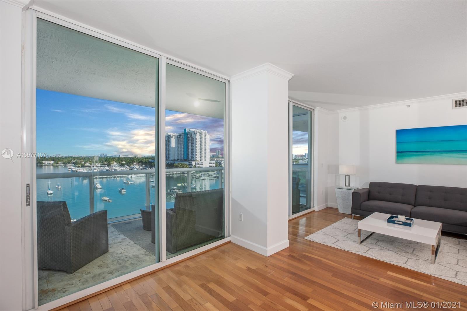 Miami Beach, FL 33139,10 Venetian Way #902