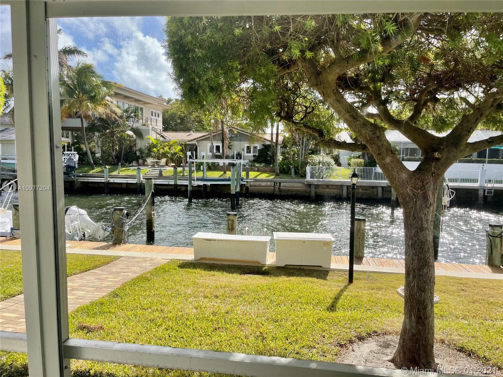 North Palm Beach, FL 33408,68 Yacht Club Dr #5