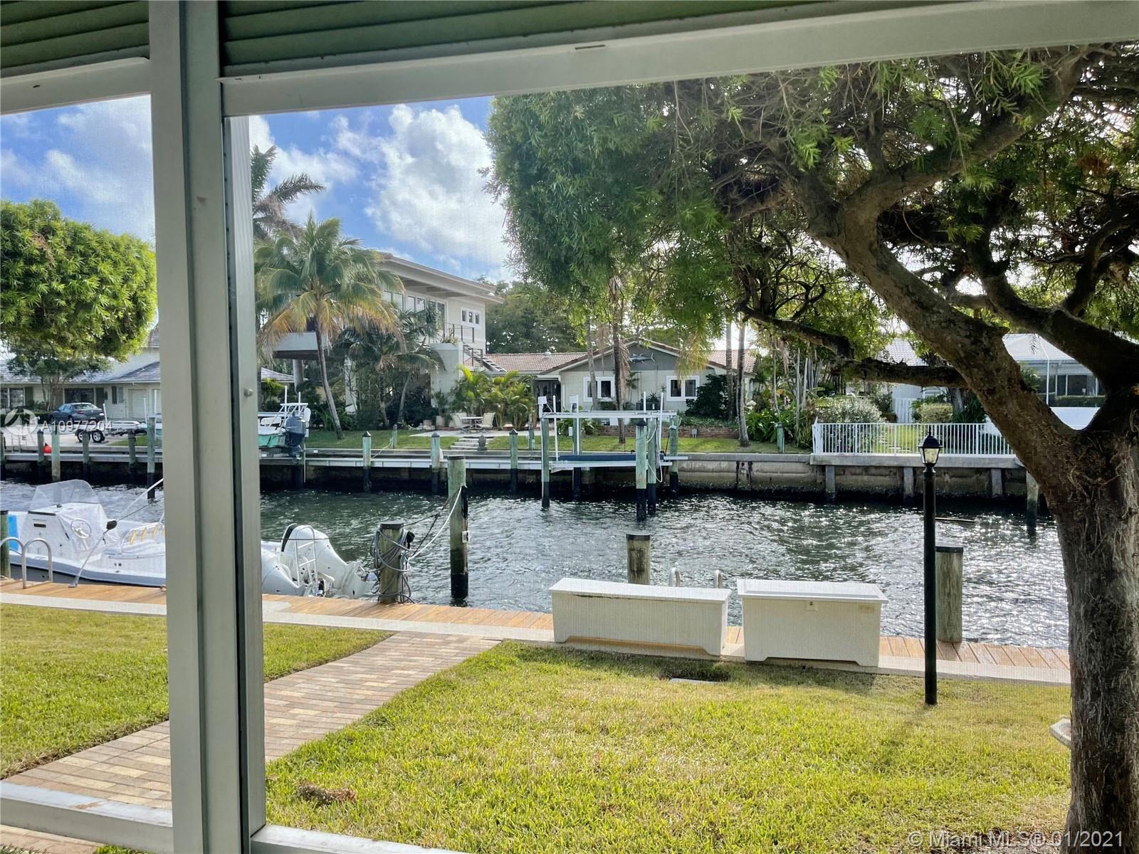 North Palm Beach, FL 33408,68 Yacht Club Dr #5