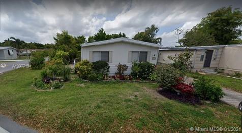 321 Commodore Dr, Plantation, FL 33325