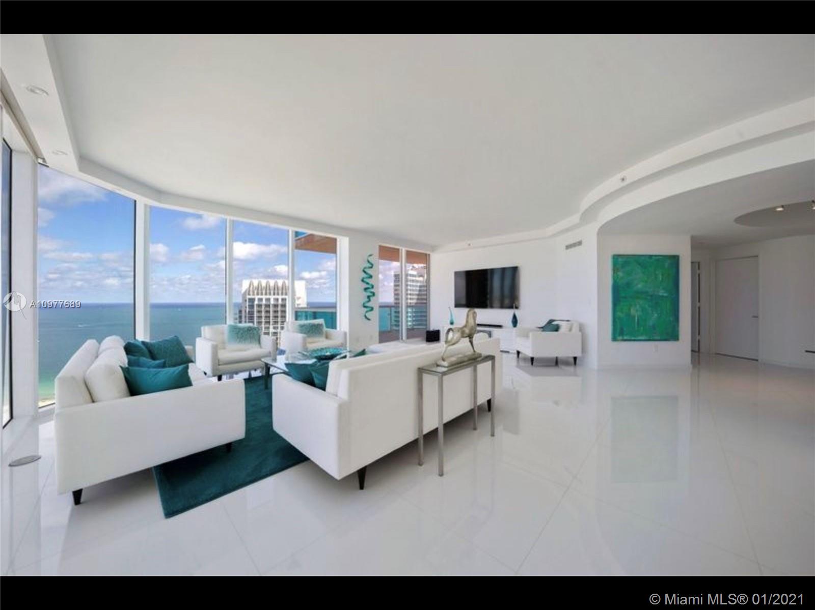 Miami Beach, FL 33139,300 S Pointe Dr #3905