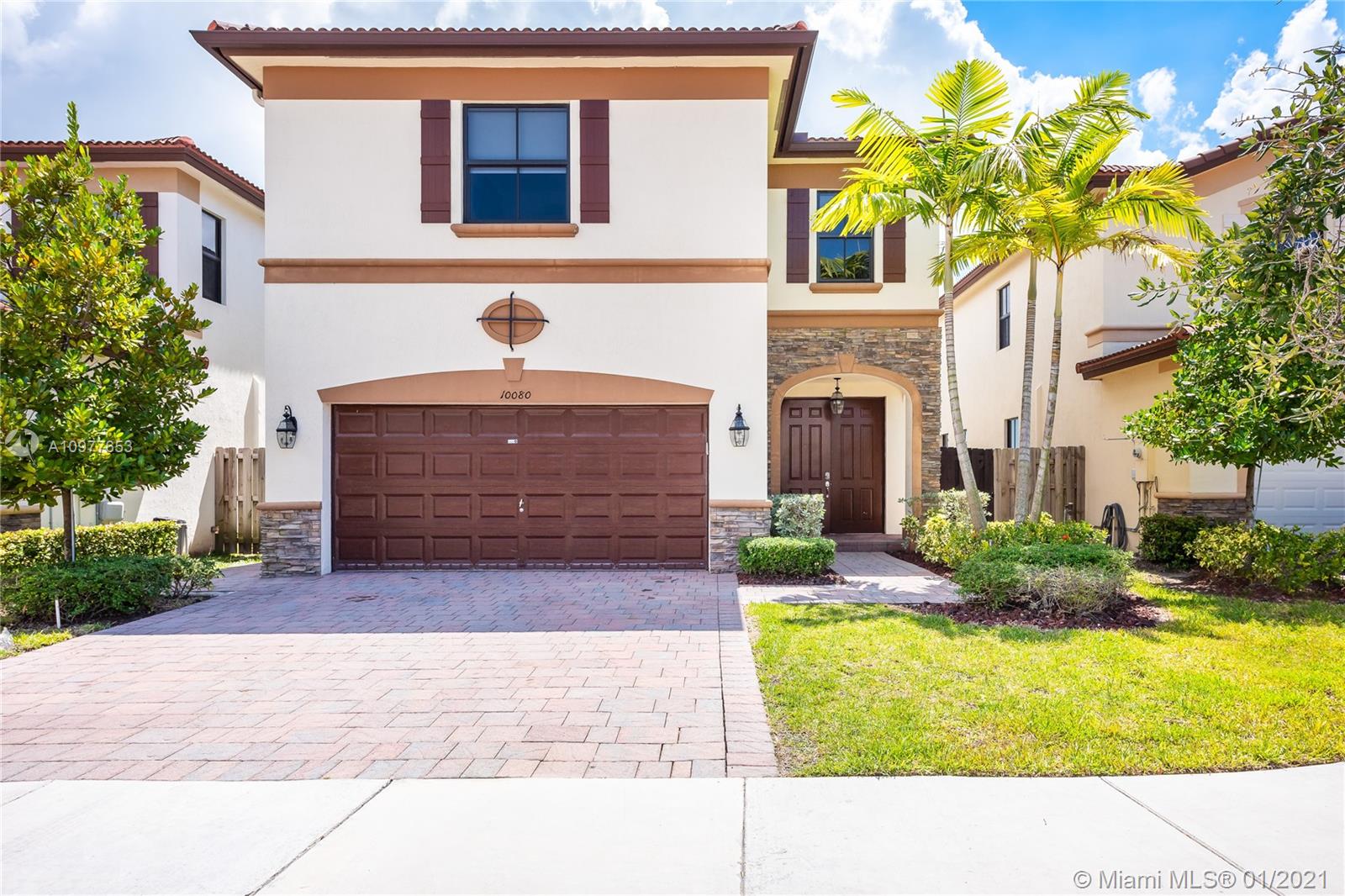 10080 NW 86th Ter, Doral, FL 33178