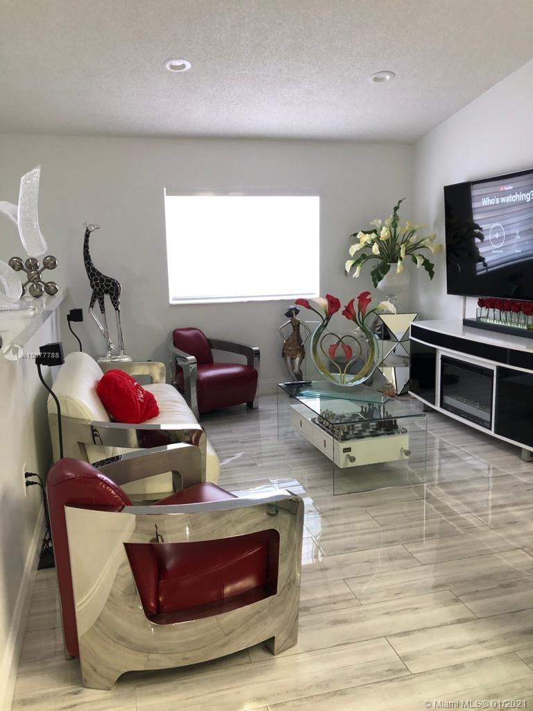 Hialeah, FL 33016,2485 W 76th St #204