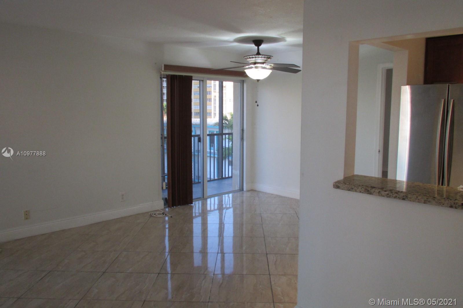 Hallandale Beach, FL 33009,2420 Diana Dr #407