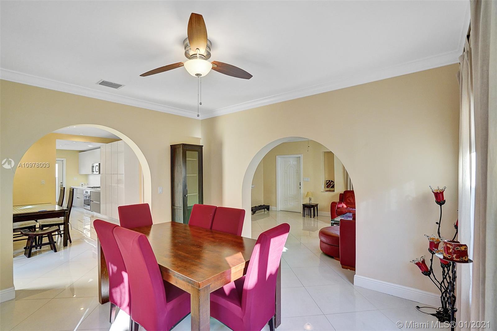Miami Beach, FL 33141,1440 Marseille Dr