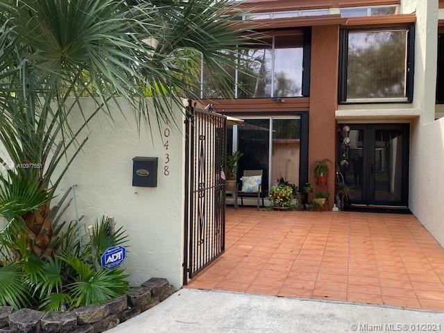 10438 SW 76 St, Miami, FL 33173