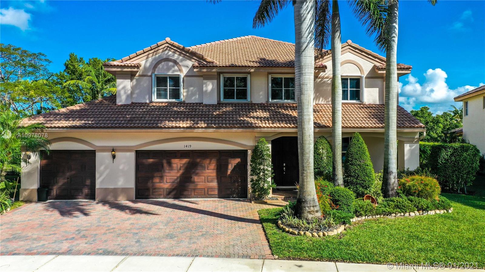 Weston, FL 33327,1419 Crossbill Ct